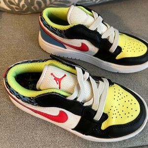 Jordan 1 Low Multicolored